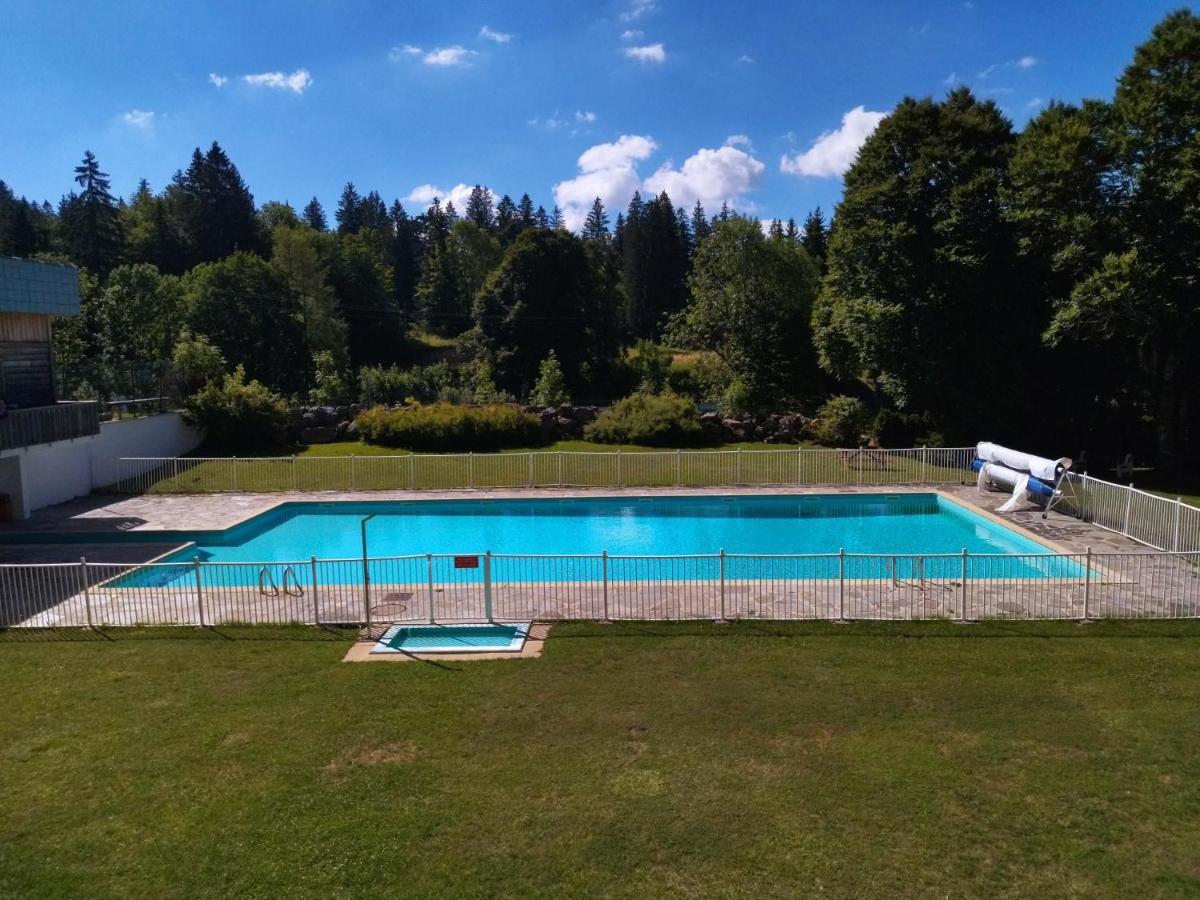 Studio Le Lacuzon Avec Piscine Et Tennis Exterieurs Les Rousses Eksteriør bilde